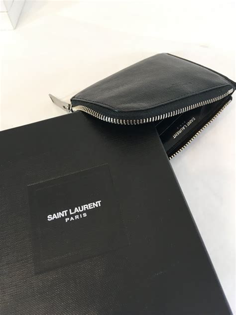 yves saint laurent portefeuille